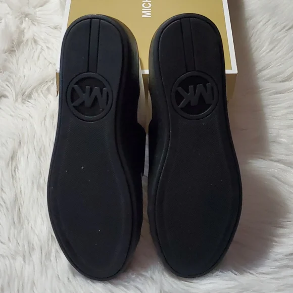 Michael Kors leather sneakers - Picture 7 of 9